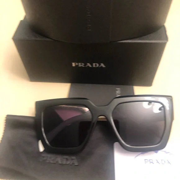 NWT PRASA SUNGLASSES BLACK WHITE s-l400.jpg main image 3